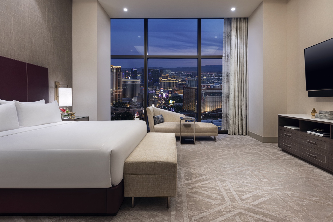 Las Vegas Suites - 2 & 3 Bedrooms - Caesars Suites